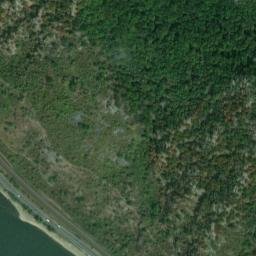 Satellite imagery of cairn, FR