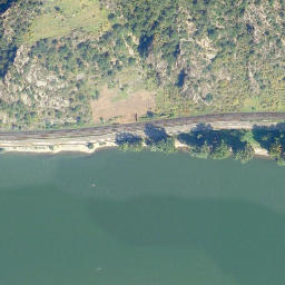 Satellite imagery of cairn, FR