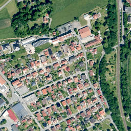 Satellite imagery of Weinberg, DE