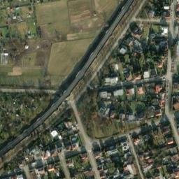 Satellite imagery of Husův sbor [Čelákovice] church t., CZ