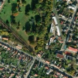 Satellite imagery of Karlova koruna [Chlumec nad Cidlinou] castle t., CZ