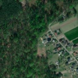 Satellite imagery of Zwonowice - Dwor mysliwski, PL