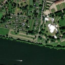 Satellite imagery of Schloss Philippsruhe, DE