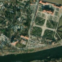 Satellite imagery of Trojský Zámek, CZ