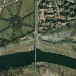 Satellite imagery of Trojský Zámek, CZ