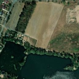 Satellite imagery of Malá Čeperka [Čeperka] factory chimney, CZ