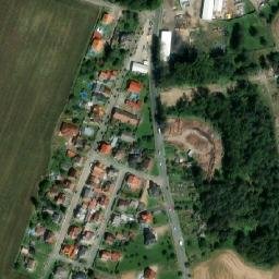 Satellite imagery of former Vamberecke maso a uzeniny [Vamberk] factory chimney, CZ