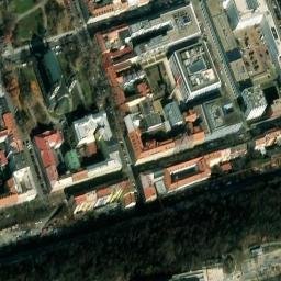 Satellite imagery of CKD Dukla [Praha-Karlín] former factory chimney, CZ
