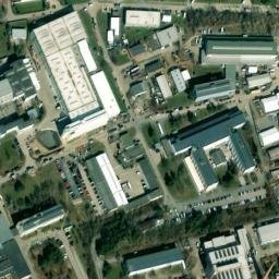 Satellite imagery of [Praha-Běchovice] former heat plant chimney, CZ