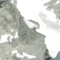 Satellite imagery of Mount Crerar, CA