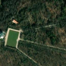 Satellite imagery of Letohrádek Hvězda, CZ