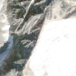 Satellite imagery of Mount Findlay, CA