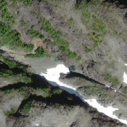 Satellite imagery of Warden Peak, CA