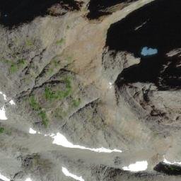 Satellite imagery of Warden Peak, CA