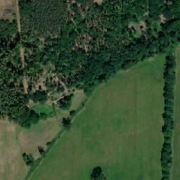 Satellite imagery of (Na Sklepích) [Kladruby nad Labem], CZ