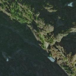Satellite imagery of Queen Peak, CA