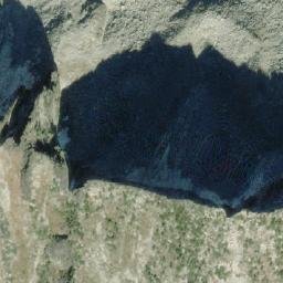 Satellite imagery of Mount Vingolf, CA
