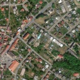 Satellite imagery of [Týnec nad Labem] water tower, CZ