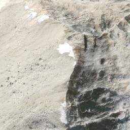 Satellite imagery of Mount Clutterbuck, CA