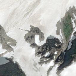 Satellite imagery of Tricouni Peak, CA