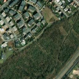 Satellite imagery of [Praha-Velká Chuchle] factory chimney, CZ