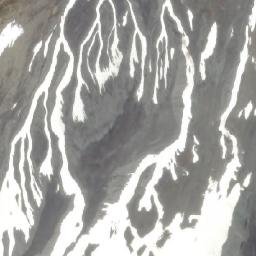 Satellite imagery of Empetrum Peak, CA