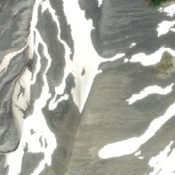 Satellite imagery of Empetrum Peak, CA