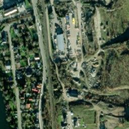 Satellite imagery of Cembrit [Beroun] factory chimney, CZ