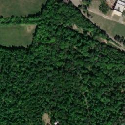 Satellite imagery of Kaňk, CZ