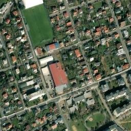 Satellite imagery of Husův sbor [Praha-Zbraslav] church t., CZ