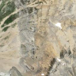 Satellite imagery of Phillips Peak, CA