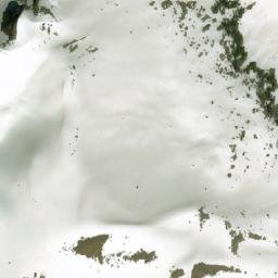 Satellite imagery of Mount Carlyle, CA