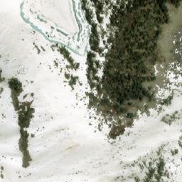 Satellite imagery of Mount Carlyle, CA