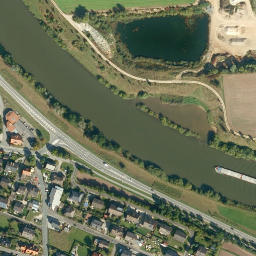 Satellite imagery of Schloss Trunstadt, DE