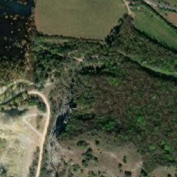 Satellite imagery of Zlatý kůň [Koněprusy] outlook p., CZ