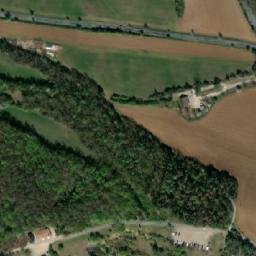 Satellite imagery of Zlatý kůň [Koněprusy] outlook p., CZ