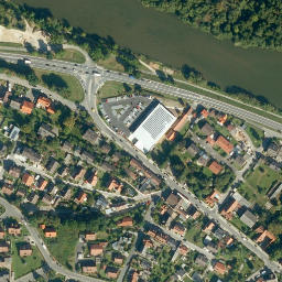 Satellite imagery of Oberes Schloß, DE