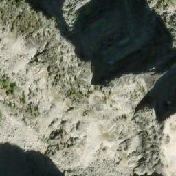 Satellite imagery of Satisfaction Peak, CA