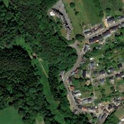Satellite imagery of Ruines du château de Beaufort., LU