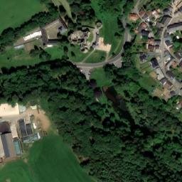 Satellite imagery of Ruines du château de Beaufort., LU