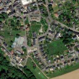 Satellite imagery of Ruines du château de Beaufort., LU