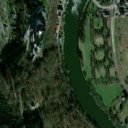 Satellite imagery of Hladomorna [Český Šternberk]catsle outlook t., CZ