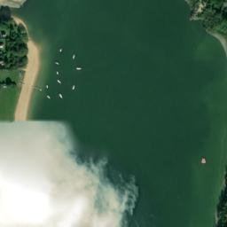 Satellite imagery of Kemp U hráze [Ulice - Hracholusy] GSM, CZ