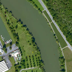 Satellite imagery of Bolsteinberg, DE