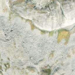 Satellite imagery of Gimli, CA