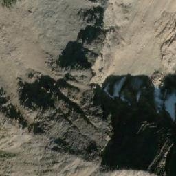 Satellite imagery of Hungry Peak, CA