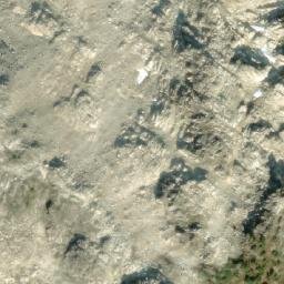 Satellite imagery of Skakala Peak, CA