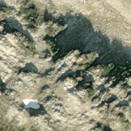 Satellite imagery of Skakala Peak, CA