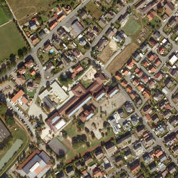 Satellite imagery of Schloss Adelsdorf, DE