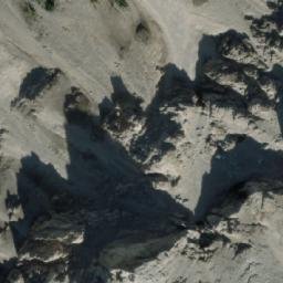 Satellite imagery of Crowsnest Mountain, CA